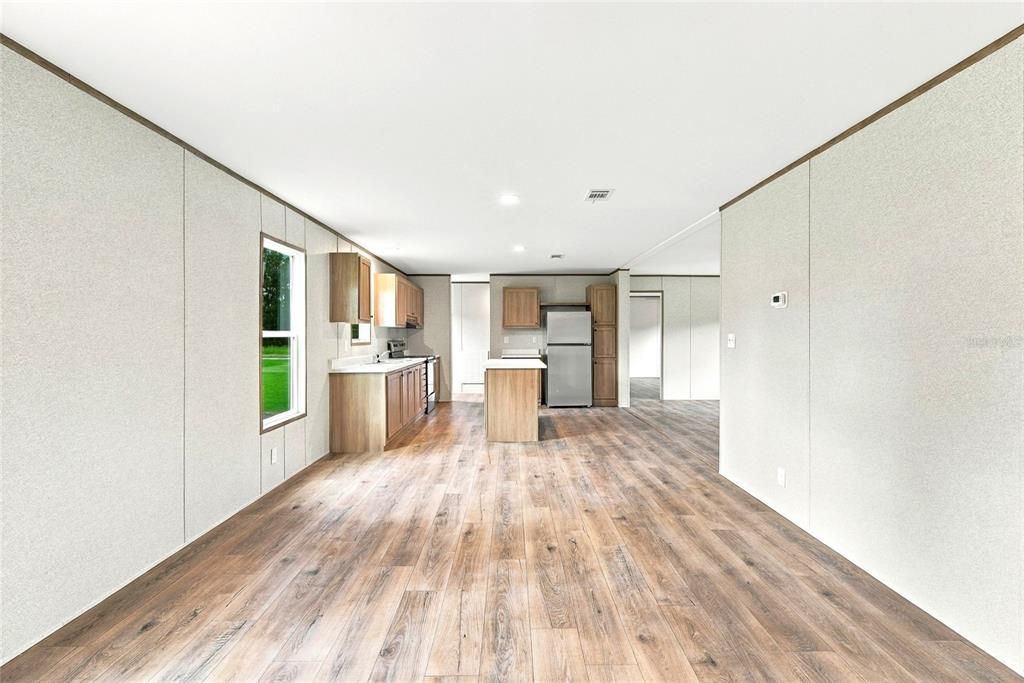 На продажу: $409,900 (4 спален, 2 ванн, 1500 Квадратных фут)