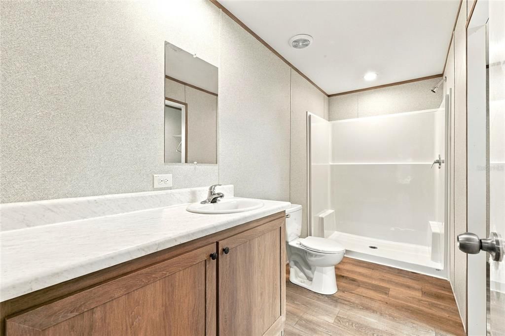 На продажу: $409,900 (4 спален, 2 ванн, 1500 Квадратных фут)