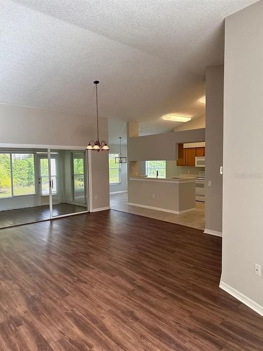 For Rent: $3,250 (3 beds, 2 baths, 1842 Square Feet)