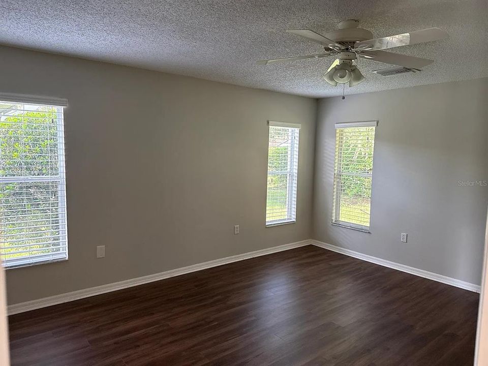 For Rent: $3,250 (3 beds, 2 baths, 1842 Square Feet)