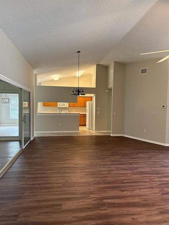 For Rent: $3,250 (3 beds, 2 baths, 1842 Square Feet)