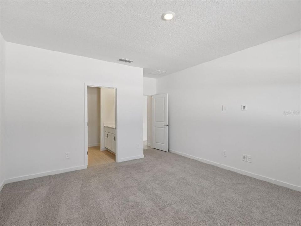 For Sale: $406,990 (4 beds, 3 baths, 2193 Square Feet)