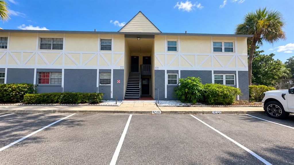 For Rent: $1,599 (2 beds, 2 baths, 1045 Square Feet)