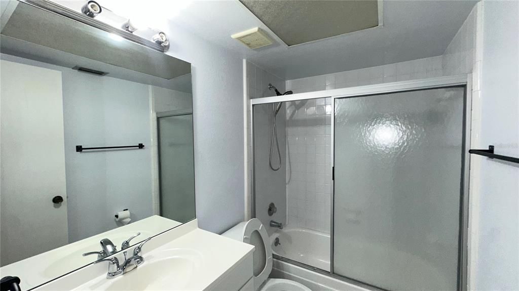 For Rent: $1,599 (2 beds, 2 baths, 1045 Square Feet)