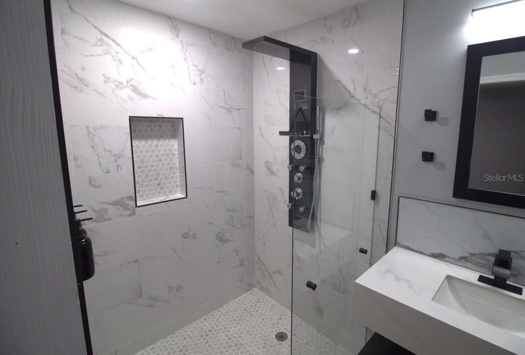 В аренду: $3,300 (3 спален, 2 ванн, 1490 Квадратных фут)