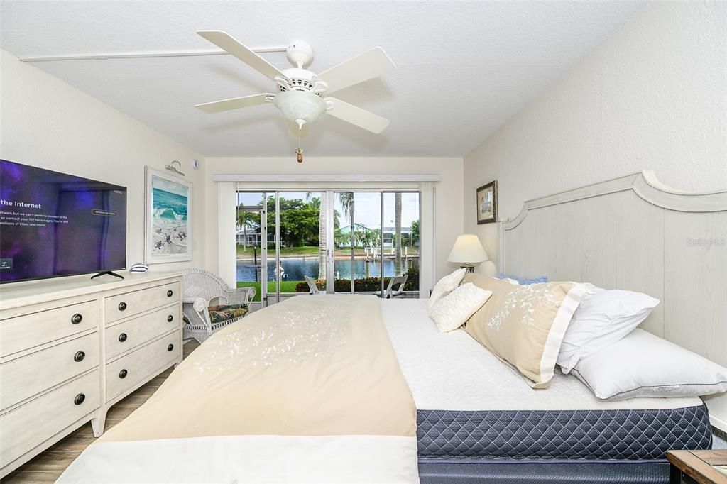 For Rent: $1,700 (2 beds, 2 baths, 1114 Square Feet)