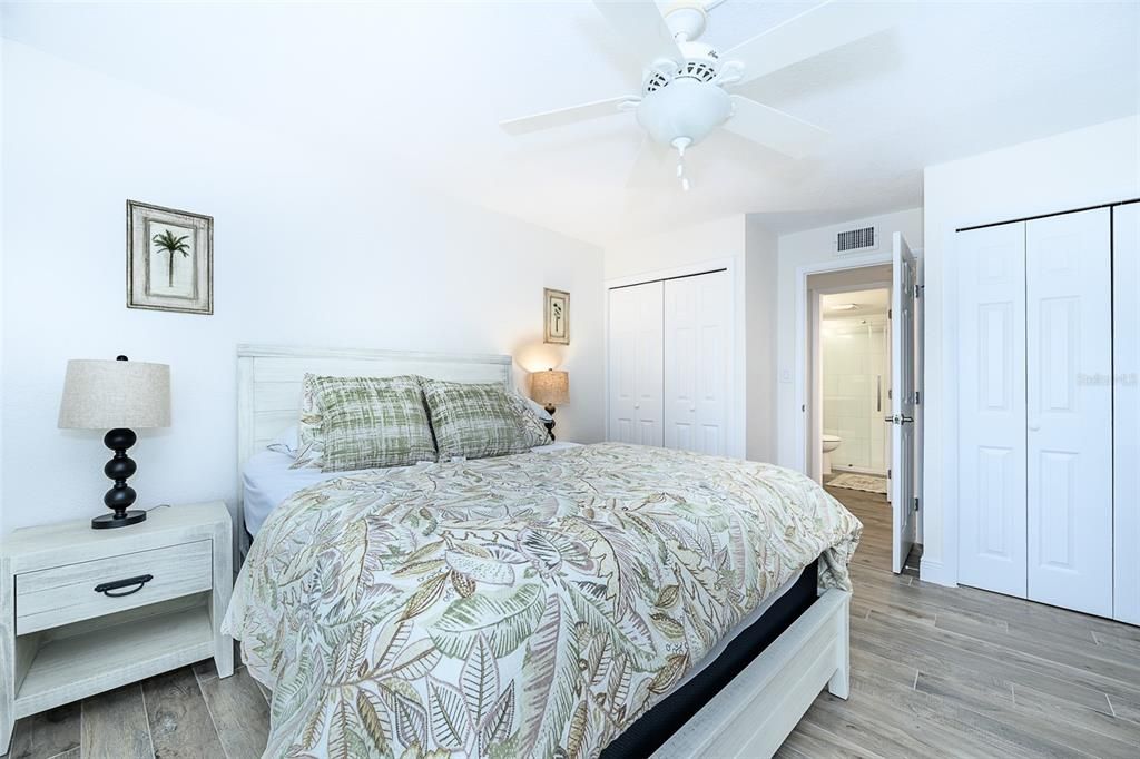 For Rent: $1,700 (2 beds, 2 baths, 1114 Square Feet)