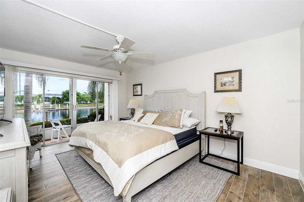 For Rent: $1,700 (2 beds, 2 baths, 1114 Square Feet)