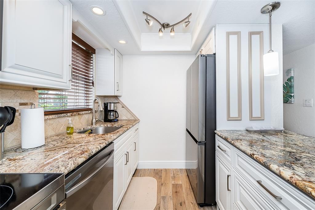 For Rent: $1,700 (2 beds, 2 baths, 1114 Square Feet)