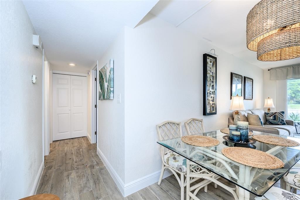For Rent: $1,700 (2 beds, 2 baths, 1114 Square Feet)