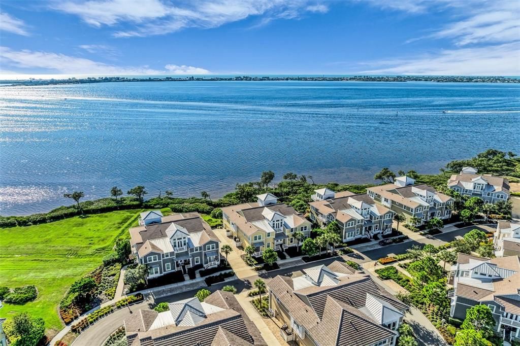 En Venta: $1,650,000 (3 camas, 3 baños, 2960 Pies cuadrados)
