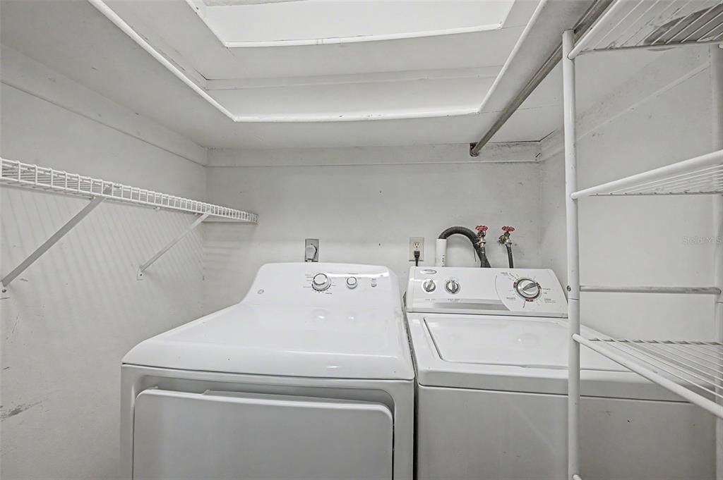 For Sale: $175,000 (2 beds, 2 baths, 1245 Square Feet)