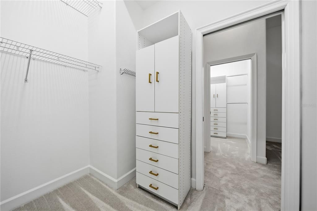 En Venta: $995,000 (4 camas, 3 baños, 3096 Pies cuadrados)