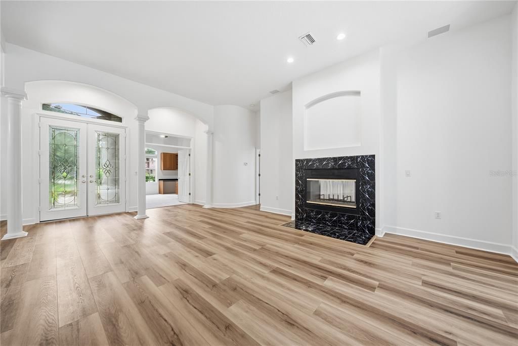En Venta: $995,000 (4 camas, 3 baños, 3096 Pies cuadrados)