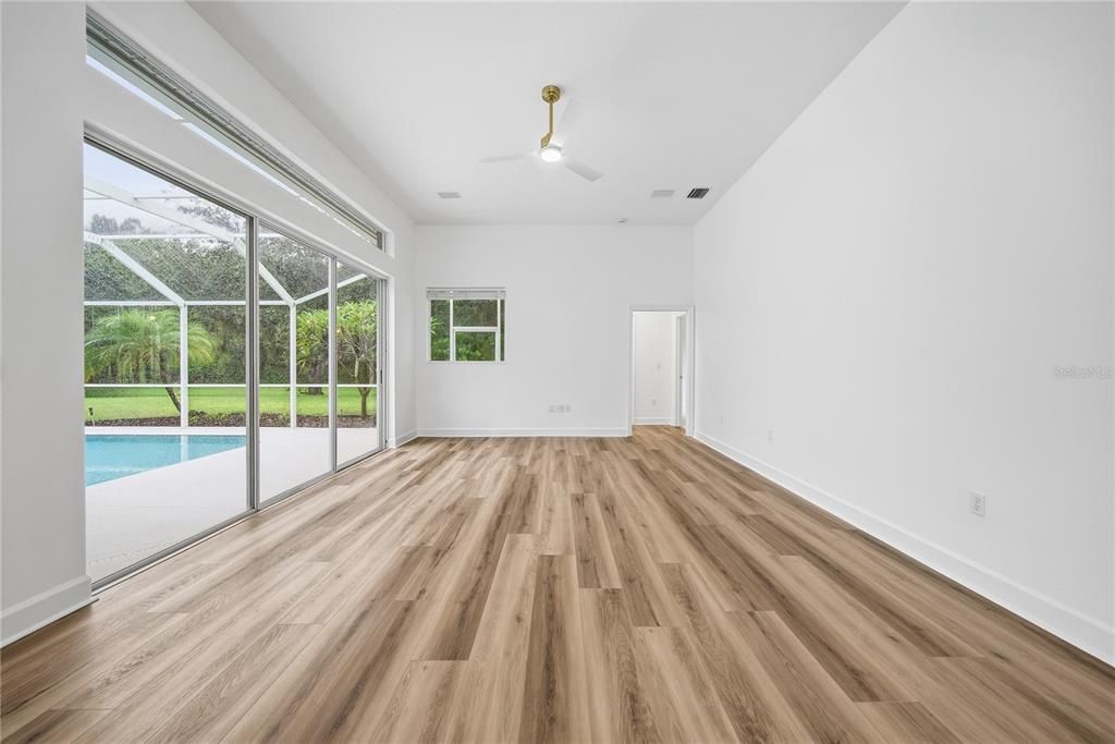 En Venta: $995,000 (4 camas, 3 baños, 3096 Pies cuadrados)