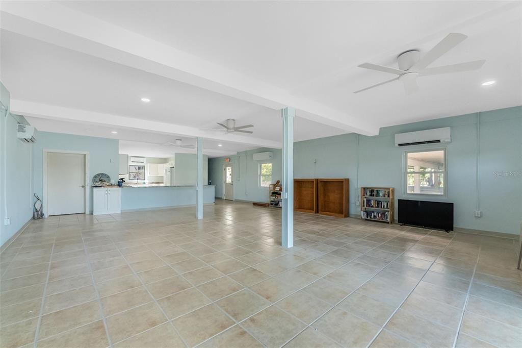: $589,900 (2 camas, 2 baños, 1300 Pies cuadrados)