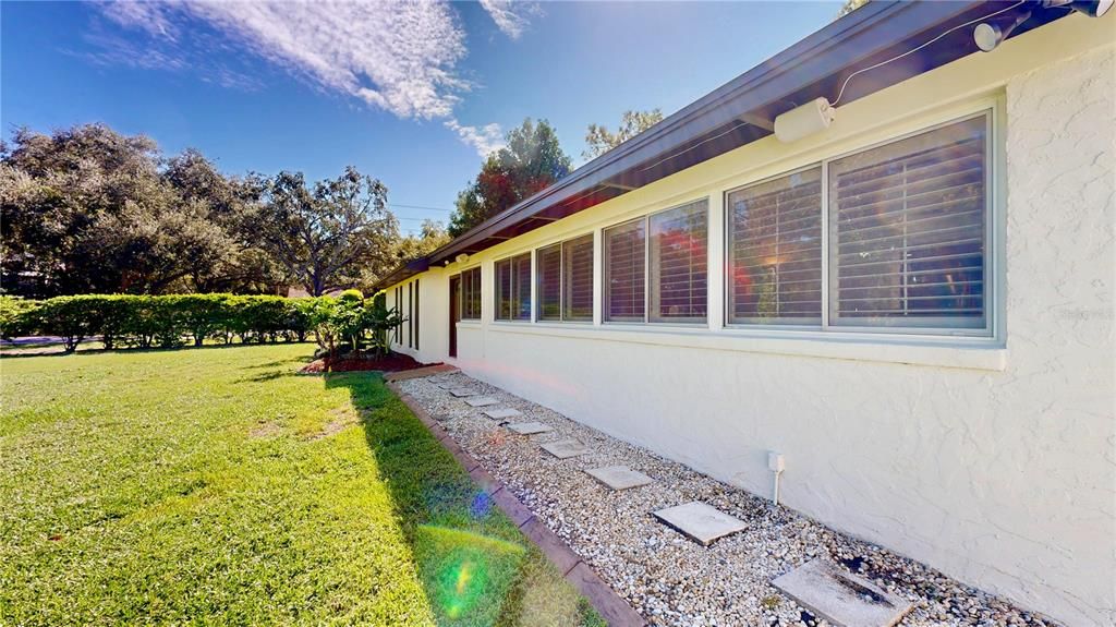 En Venta: $1,160,000 (4 camas, 2 baños, 3018 Pies cuadrados)