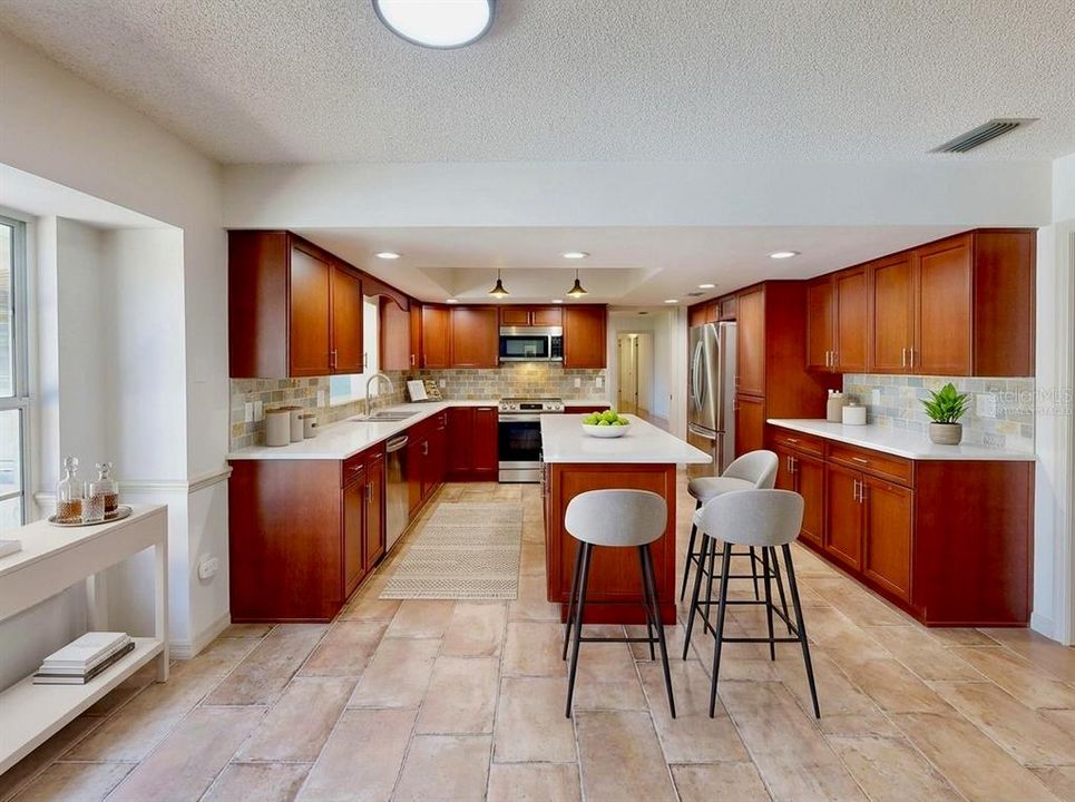 En Venta: $1,160,000 (4 camas, 2 baños, 3018 Pies cuadrados)