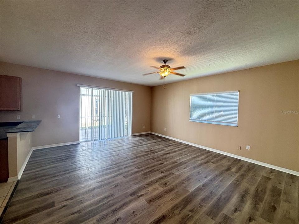 В аренду: $3,245 (4 спален, 3 ванн, 2992 Квадратных фут)