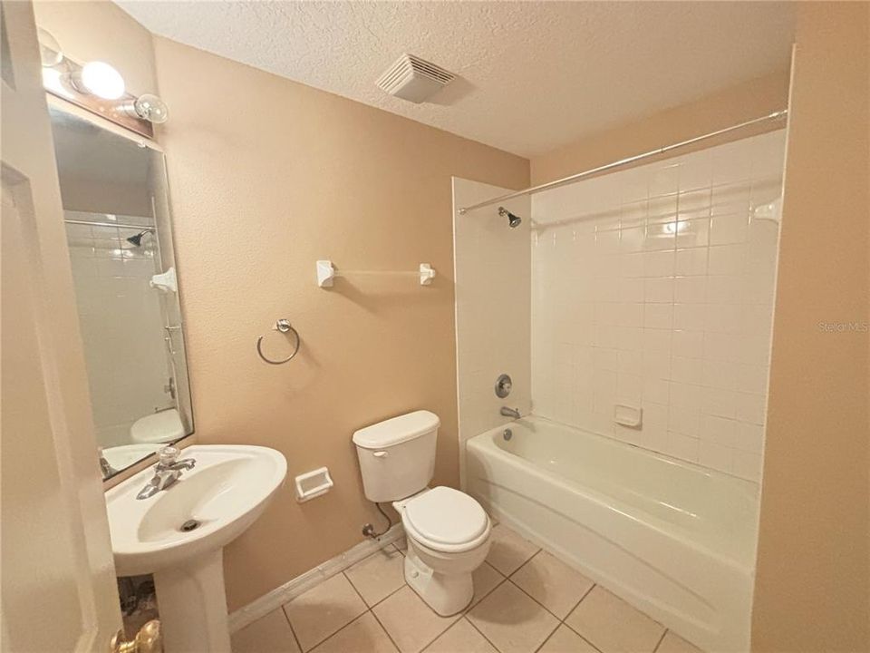 В аренду: $3,245 (4 спален, 3 ванн, 2992 Квадратных фут)