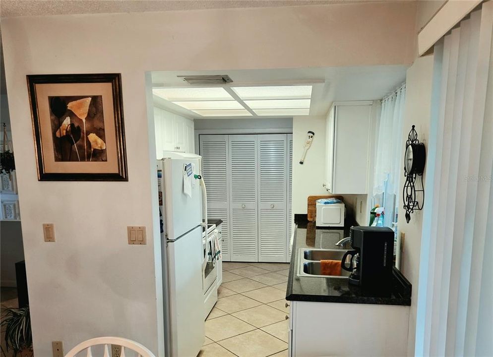 En Venta: $245,000 (2 camas, 2 baños, 1115 Pies cuadrados)