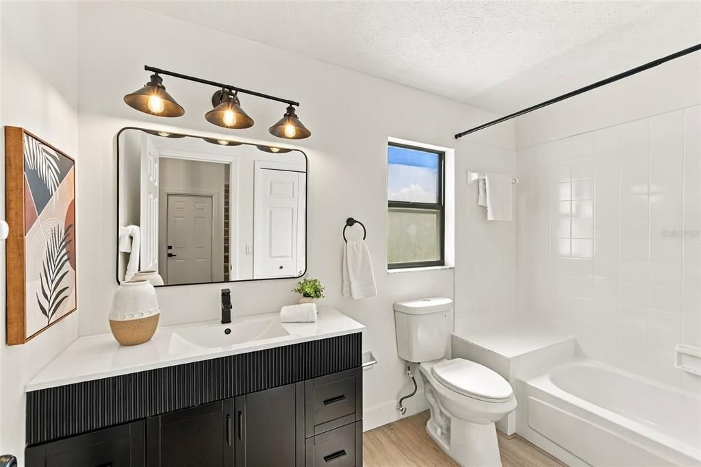 En Venta: $499,999 (3 camas, 2 baños, 1760 Pies cuadrados)