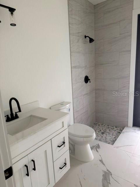 En Venta: $390,000 (4 camas, 3 baños, 2283 Pies cuadrados)
