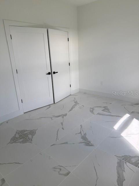 En Venta: $390,000 (4 camas, 3 baños, 2283 Pies cuadrados)