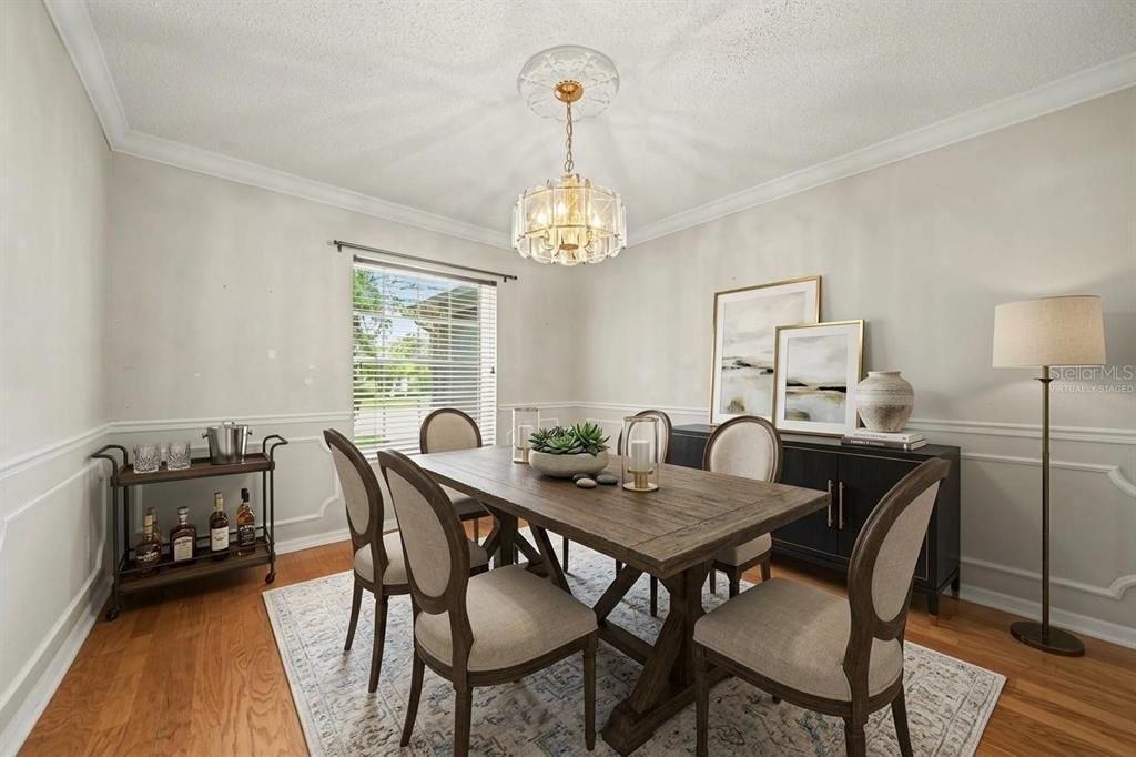 Activo con contrato: $459,000 (4 camas, 2 baños, 2109 Pies cuadrados)