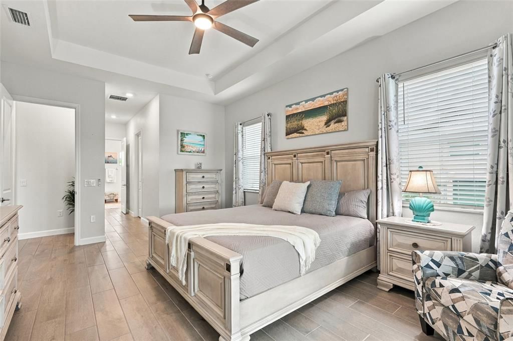 For Sale: $799,000 (3 beds, 3 baths, 2668 Square Feet)