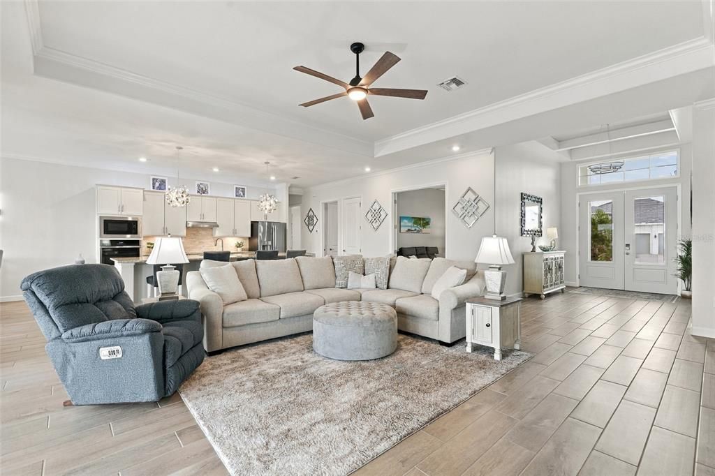 For Sale: $799,000 (3 beds, 3 baths, 2668 Square Feet)