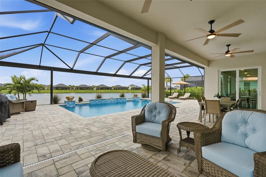 For Sale: $799,000 (3 beds, 3 baths, 2668 Square Feet)