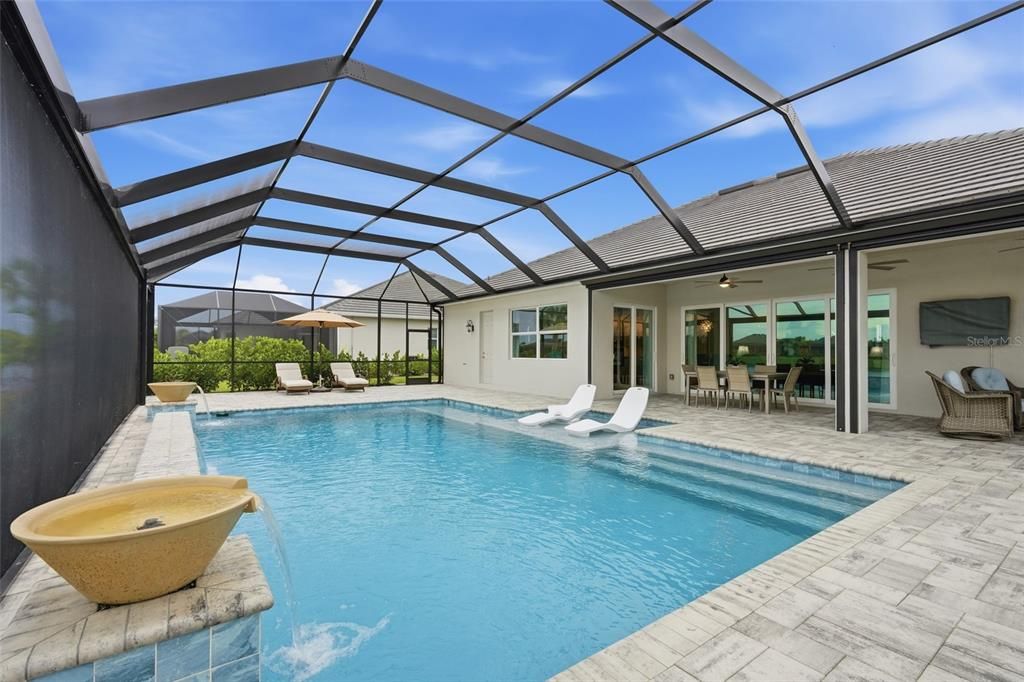 For Sale: $799,000 (3 beds, 3 baths, 2668 Square Feet)