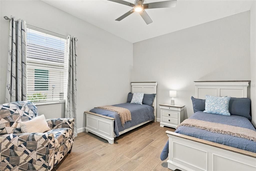 For Sale: $799,000 (3 beds, 3 baths, 2668 Square Feet)
