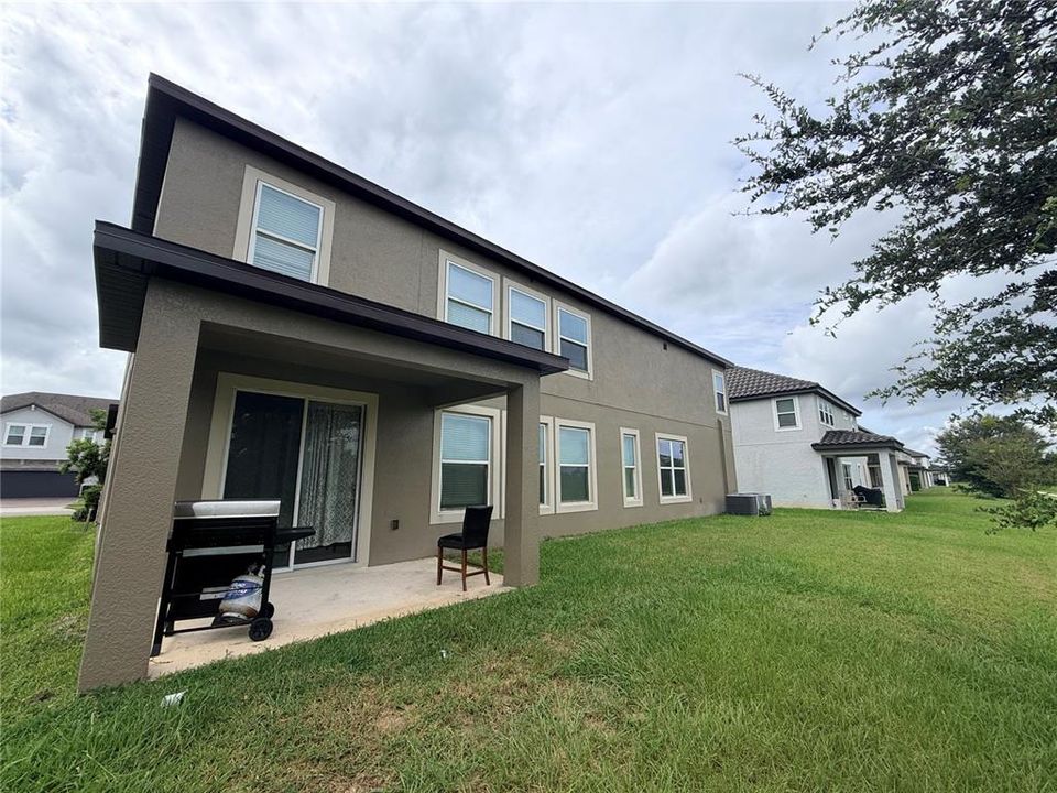 For Sale: $718,000 (6 beds, 4 baths, 4194 Square Feet)