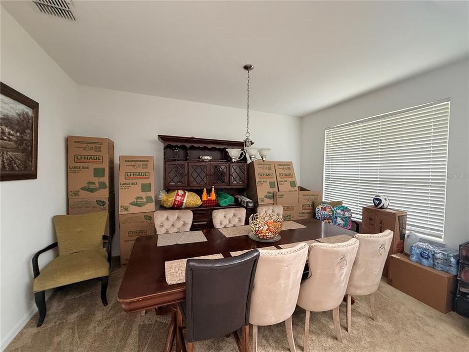 For Sale: $718,000 (6 beds, 4 baths, 4194 Square Feet)