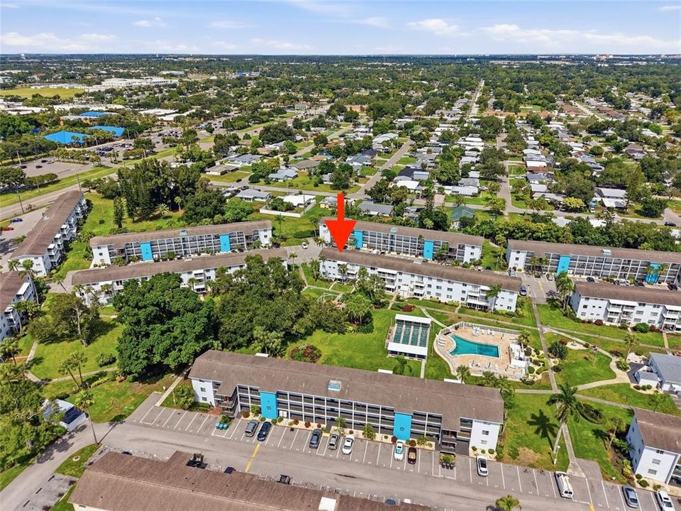 For Sale: $139,000 (2 beds, 2 baths, 966 Square Feet)