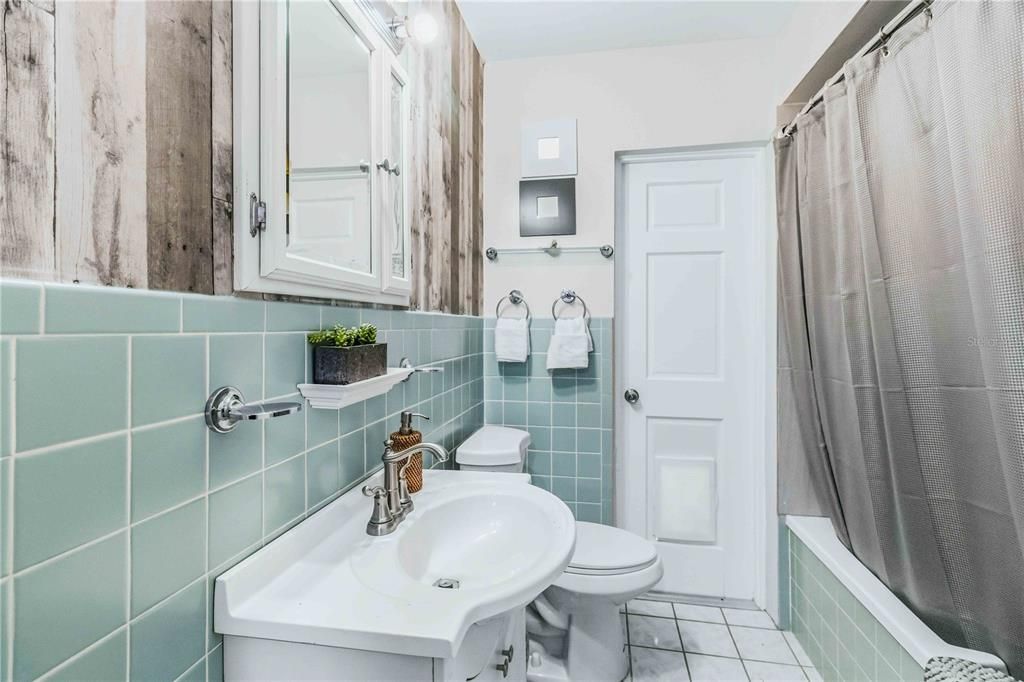 На продажу: $450,000 (3 спален, 2 ванн, 1260 Квадратных фут)