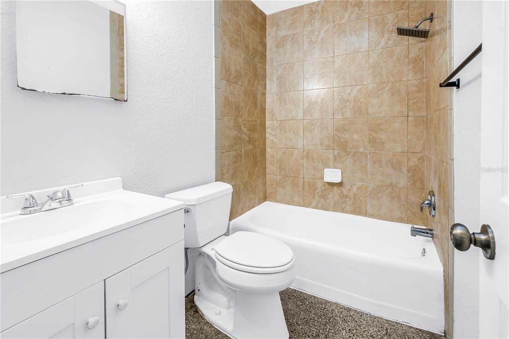 For Rent: $1,500 (2 beds, 1 baths, 780 Square Feet)