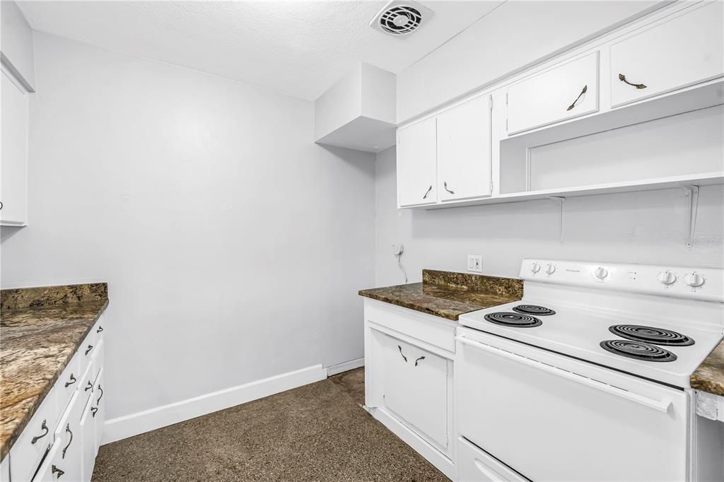 For Rent: $1,500 (2 beds, 1 baths, 780 Square Feet)