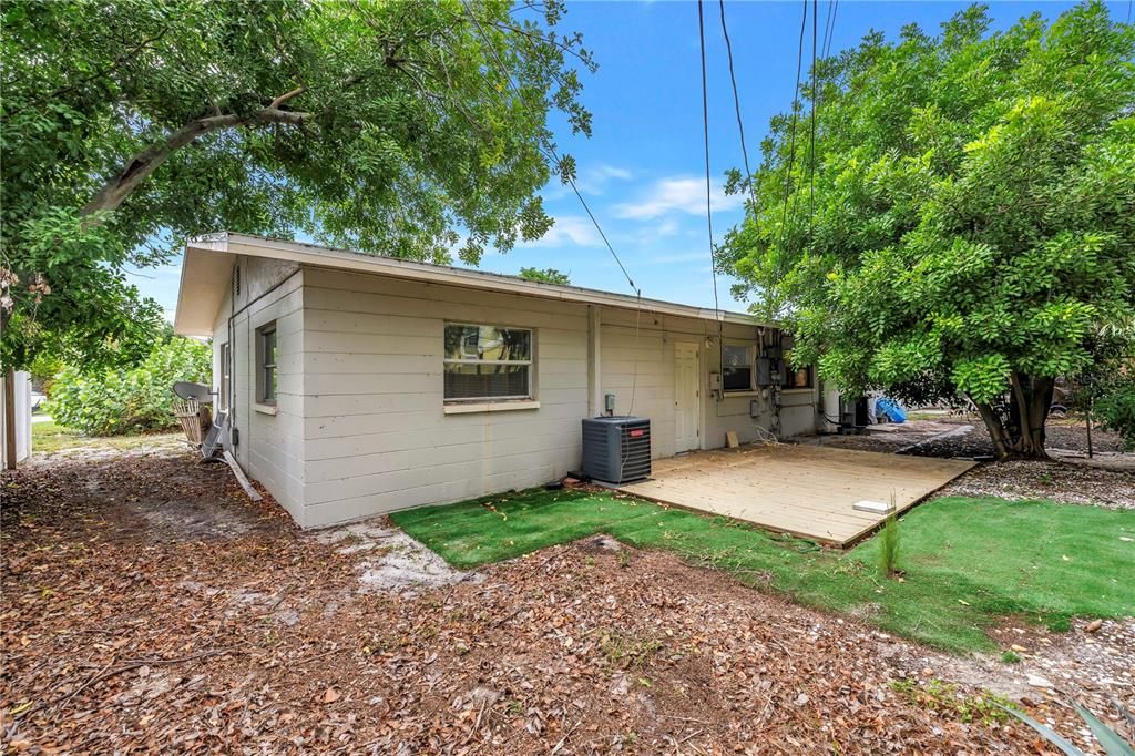 For Rent: $1,500 (2 beds, 1 baths, 780 Square Feet)
