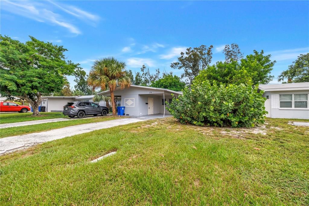 For Rent: $1,500 (2 beds, 1 baths, 780 Square Feet)