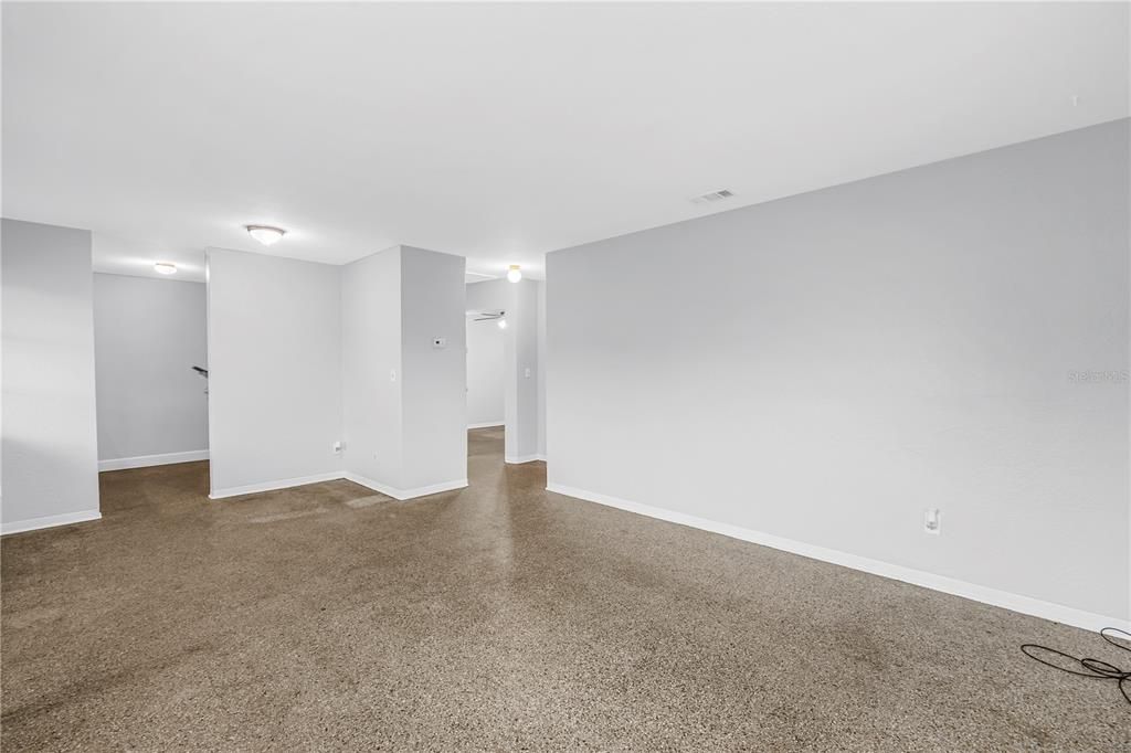 For Rent: $1,500 (2 beds, 1 baths, 780 Square Feet)
