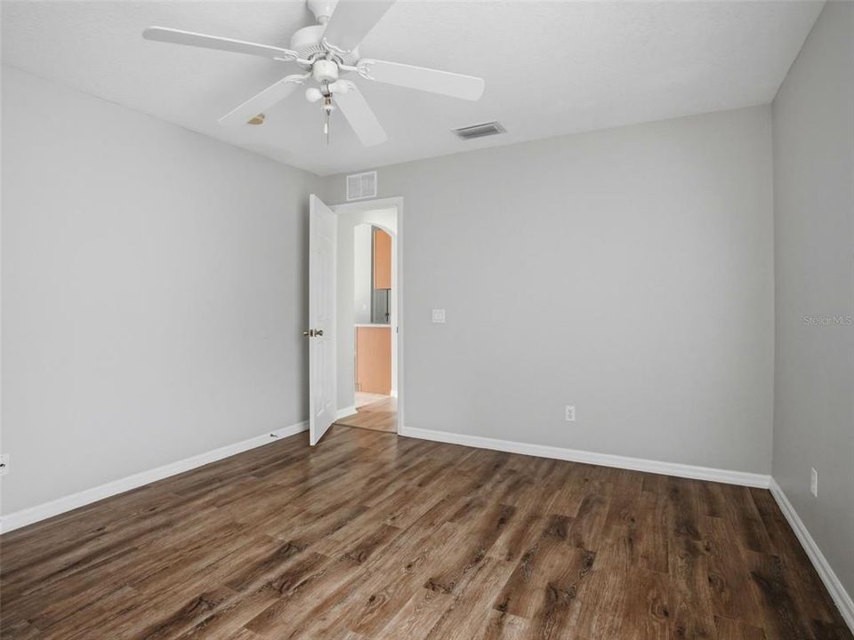 En Venta: $349,900 (3 camas, 2 baños, 2131 Pies cuadrados)