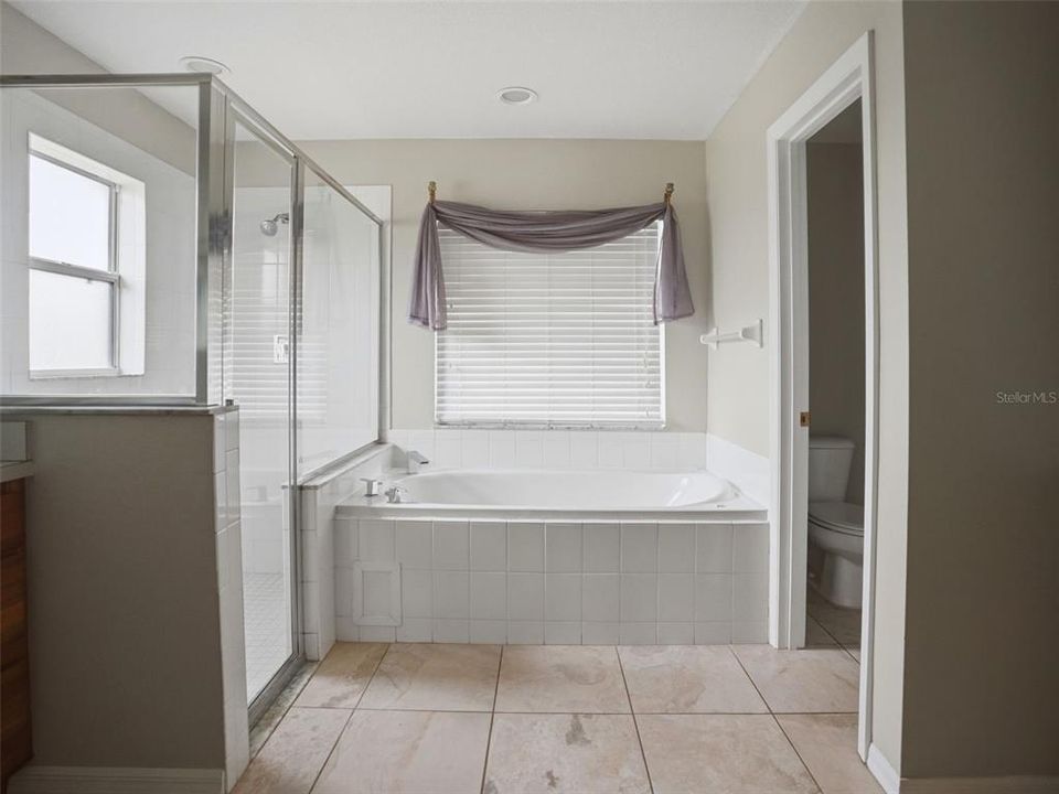 En Venta: $349,900 (3 camas, 2 baños, 2131 Pies cuadrados)