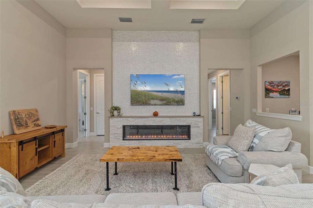 Active With Contract: $950,000 (4 beds, 3 baths, 2464 Square Feet)