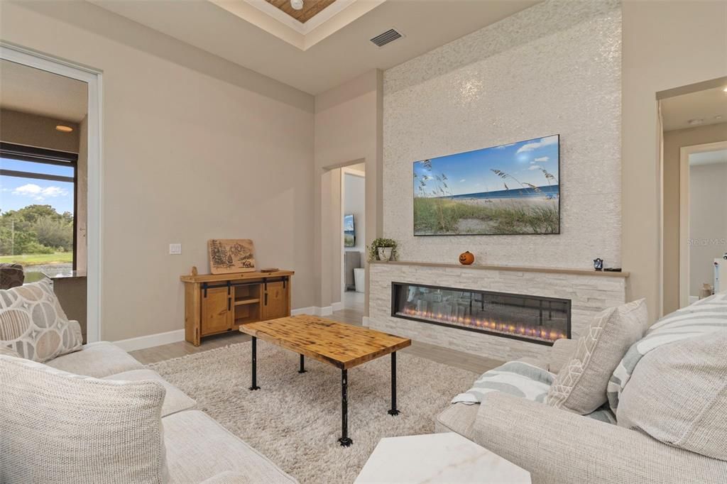 Active With Contract: $950,000 (4 beds, 3 baths, 2464 Square Feet)