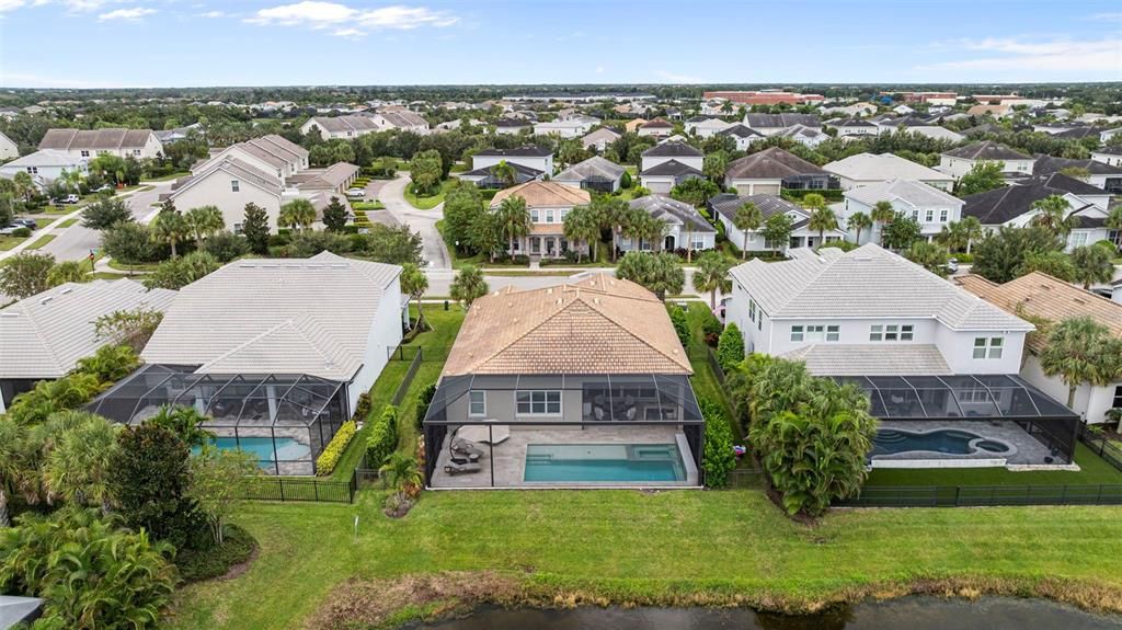 Active With Contract: $950,000 (4 beds, 3 baths, 2464 Square Feet)