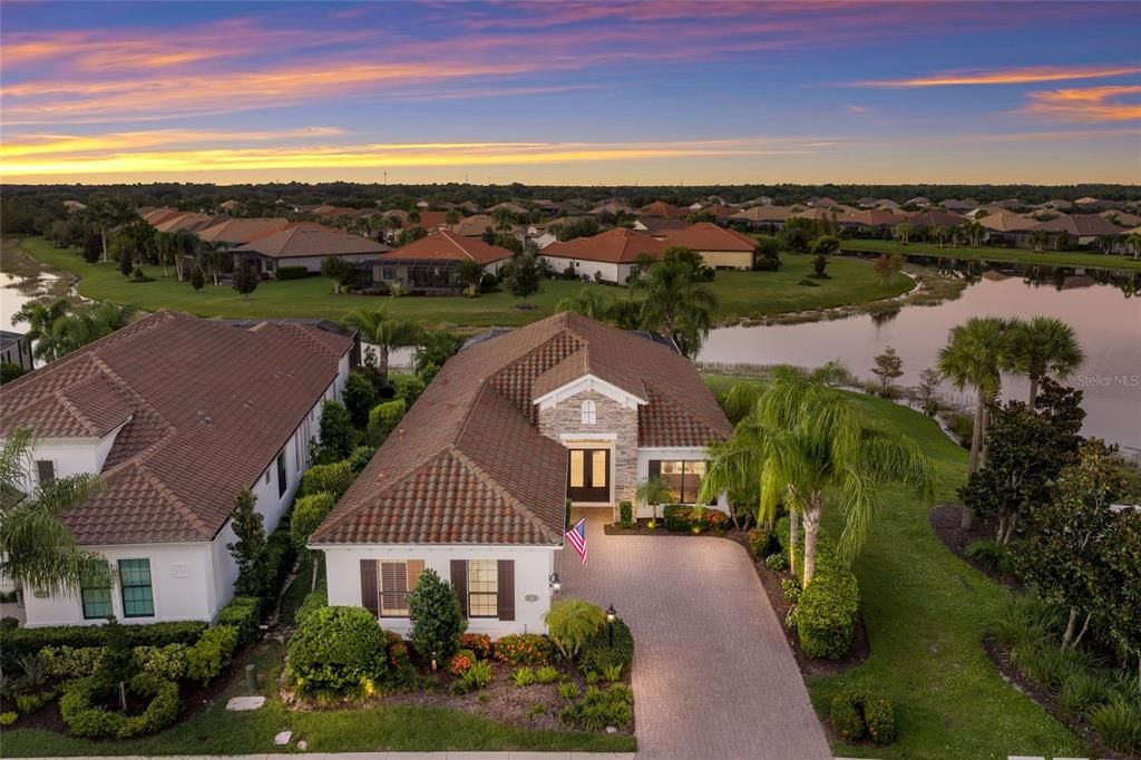 En Venta: $1,495,000 (3 camas, 2 baños, 2551 Pies cuadrados)