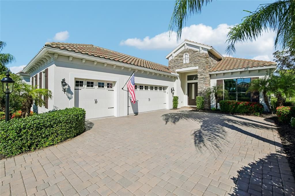 En Venta: $1,495,000 (3 camas, 2 baños, 2551 Pies cuadrados)
